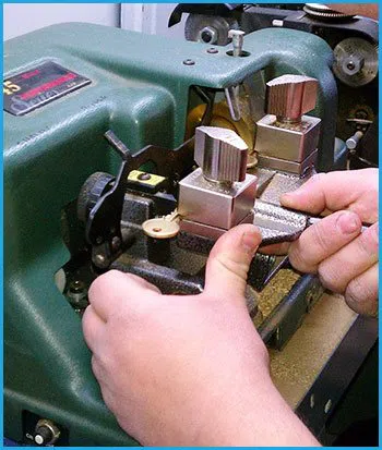 Lock Locksmith Services Des Moines, IA 515-329-0008 Lock Locksmith Services Des Moines, IA 515-329-0008 - 18-key-making